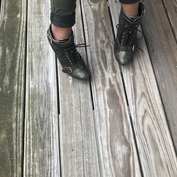 colin stuart antique gold wedge booties sz 10 - Picture 4 of 6